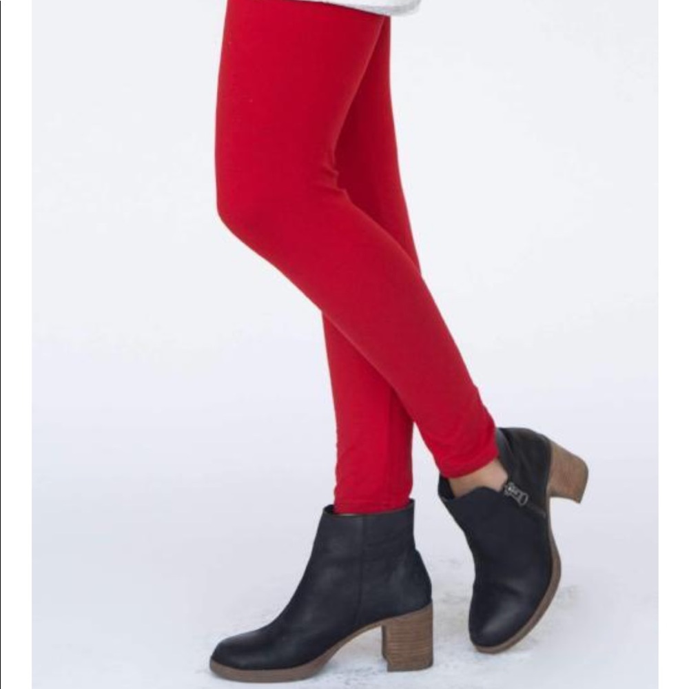Super Soft Red Leggings